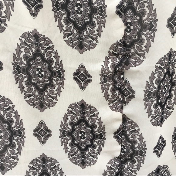 Forever 21 Sheer Lined Long Sleeve Chiffon Blouse Medium - Picture 6 of 8